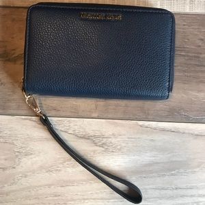Michael Kors Adele wallet